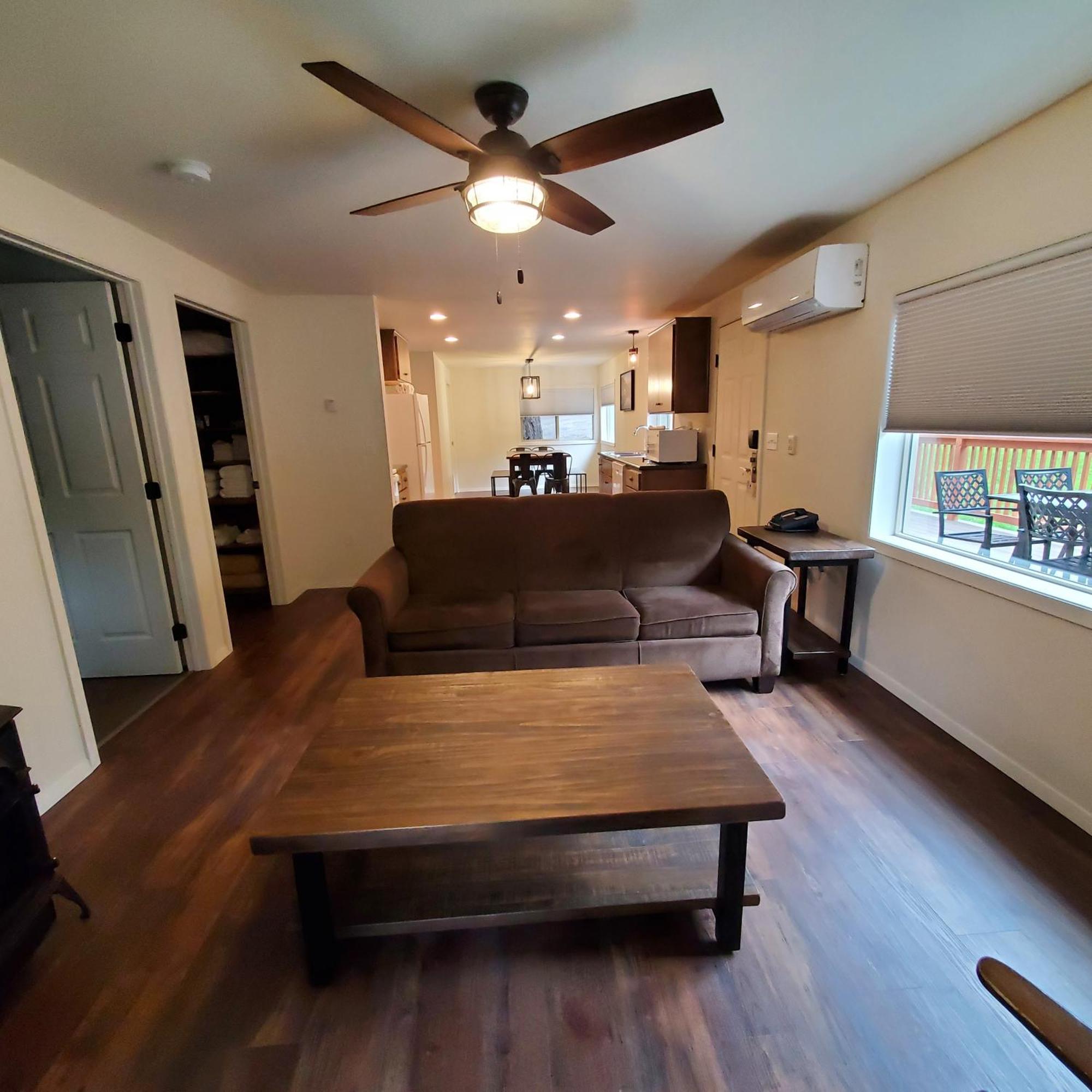 Eagle Cap Chalets Joseph Экстерьер фото